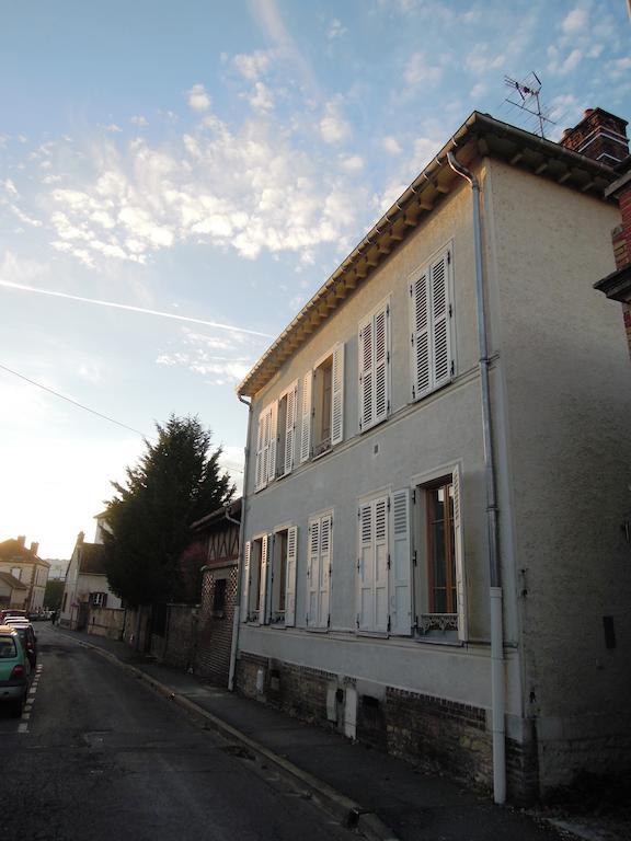 Appart'Hotel De La Tour Troyes Pokoj fotografie
